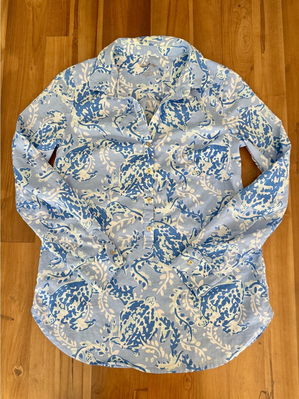 Lilly Pulitzer Captiva Tunic Shirt in Blue Peri Turtley Awesome